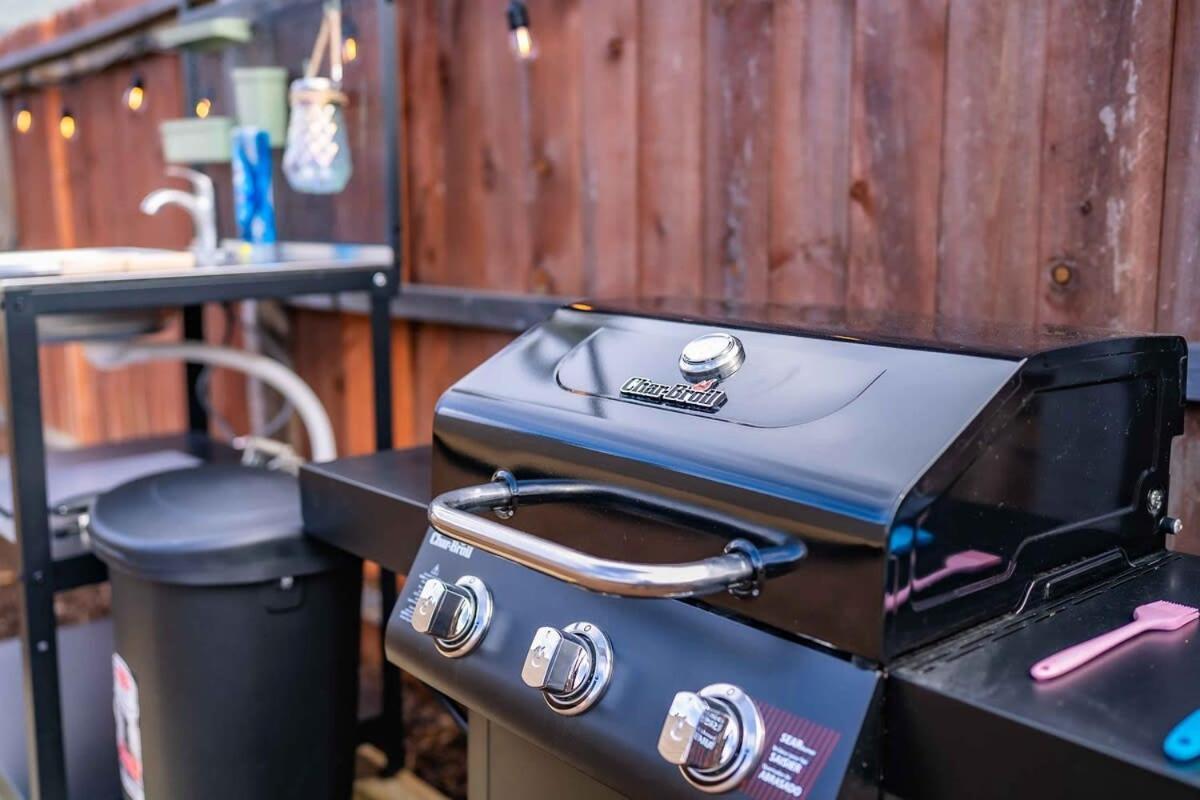 فندق Glamping In The Urban غليندورا المظهر الخارجي الصورة
